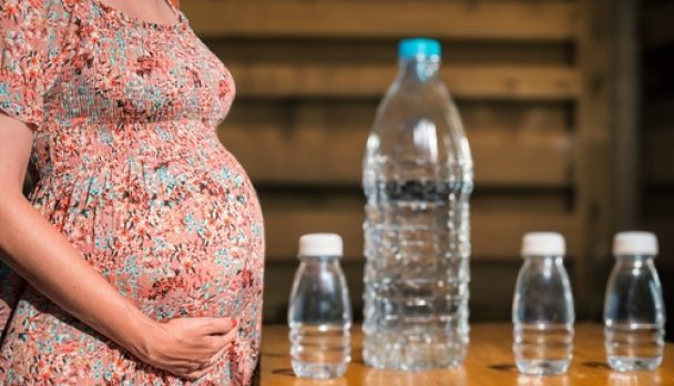 Pregnant,Women,Exposed,To,Microplastics,And,Bpa:,A,Hidden,Threat